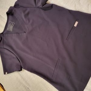 Figs casma top size small